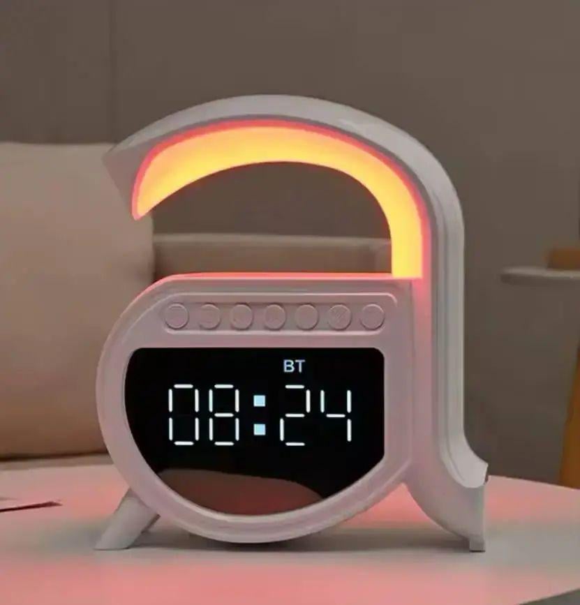 Лампа-ночник с беспроводной зарядкой смартфонов с Bluetooth-динамиком и будильником 15 Вт 4в1 (opt-105106) Лампа-ночник с беспроводной зарядкой смартфонов с Bluetooth-динамиком и будильником 15 Вт 4в1 (opt-105106)