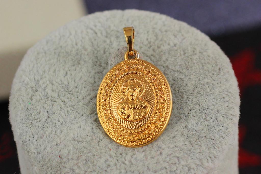 Ладанка Xuping Jewelry Иисус ажурная окантовка тисненная 2,2 см Золотистый