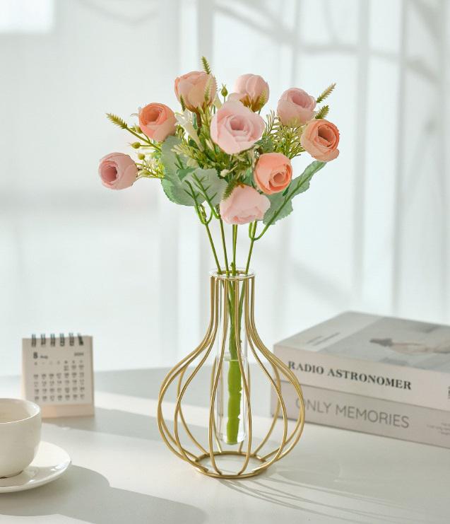 Ваза для квітів Gold 2 15050 3.5х12х15.5 см золота (5003211) Ваза для квітів Gold 2 15050 3.5х12х15.5 см золота (5003211)