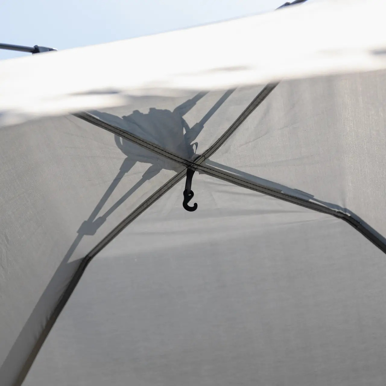 Палатка туристическая 2-местная автоматическая 200х200х140 см Серый (4bb7b1c3) - фото 10 Палатка туристическая 2-местная автоматическая 200х200х140 см Серый (4bb7b1c3) - фото 10