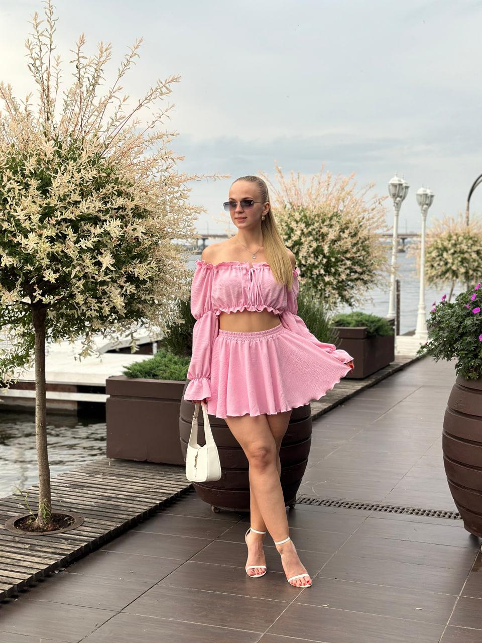 Костюм женский из креп жатки топ с длинными рукавами и юбка-шорты S Розовый