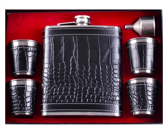 Набор фляга 530 мл с лейкой и 4 стопки