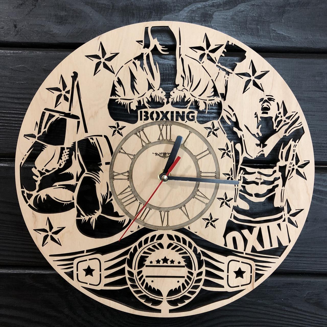 Часы настенные из дерева на боксерскую тематику
