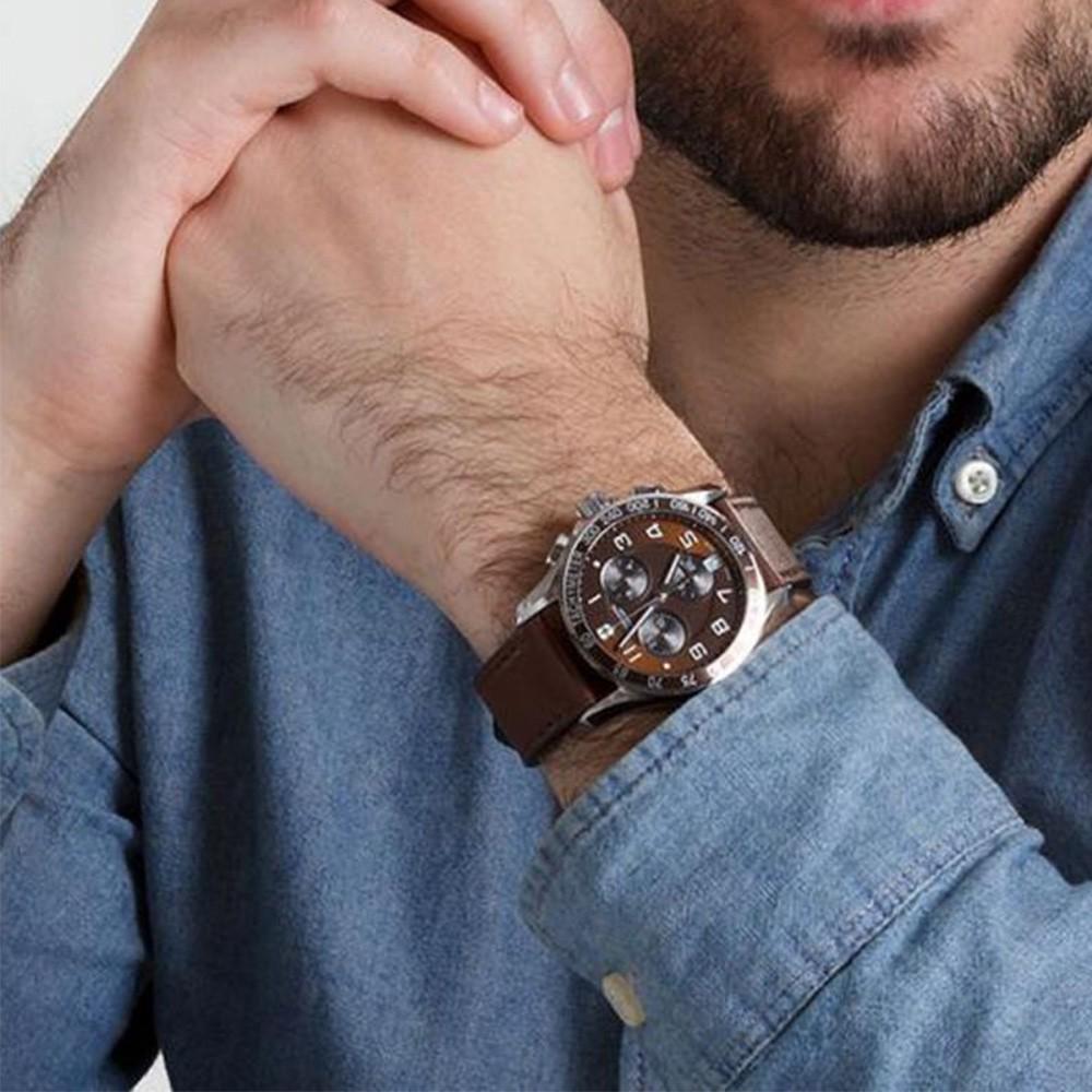 Наручний годинник чоловічий Victorinox Swiss Army Chrono Classic кварцевий Silver (V241498) - фото 4 Наручний годинник чоловічий Victorinox Swiss Army Chrono Classic кварцевий Silver (V241498) - фото 4