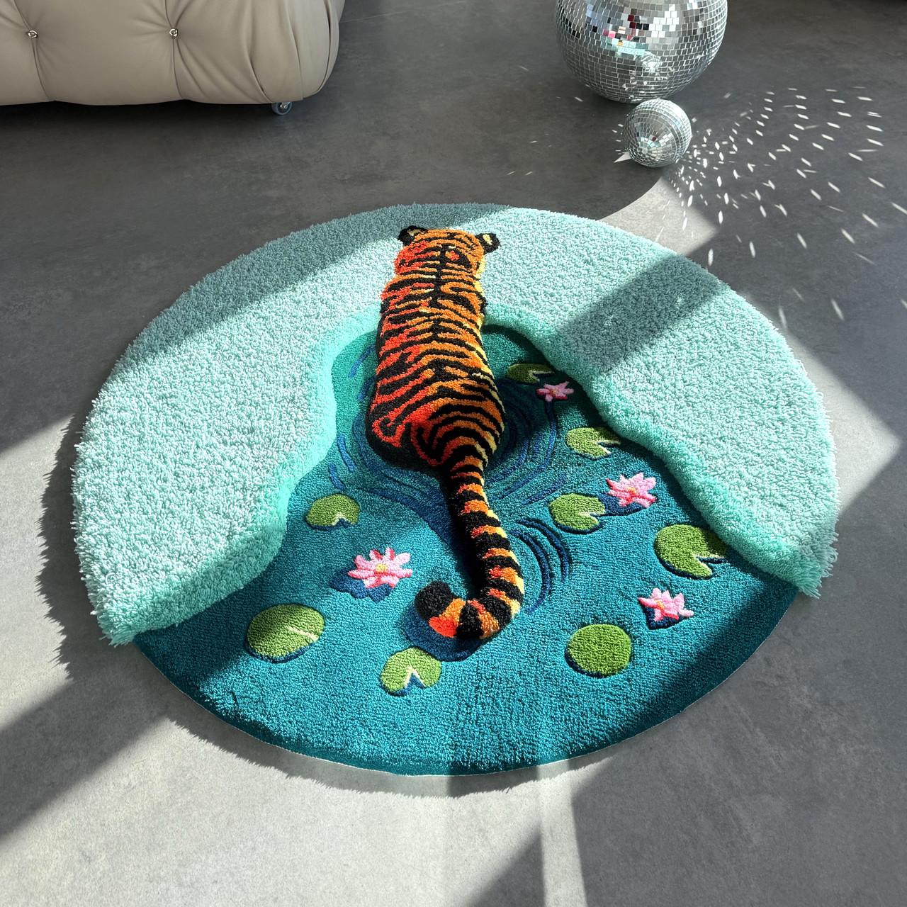 Ковер ручной работы с объемным узором Тигр в пруду с лотосами 90х90 см