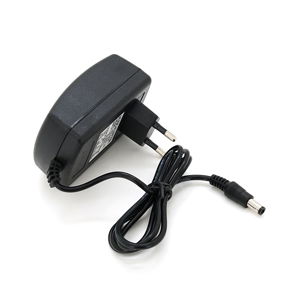 Адаптер живлення імпульсний VOLTRONIC KW-2210 штекер 5,5/2,5 для портативних пристроїв 22V 1А 22 Вт (24358)