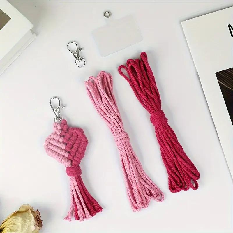 Набор макраме для рукоделия для ручного вязания брелока для ключей или аксессуаров 15х5 см Розовый Набор макраме для рукоделия для ручного вязания брелока для ключей или аксессуаров 15х5 см Розовый