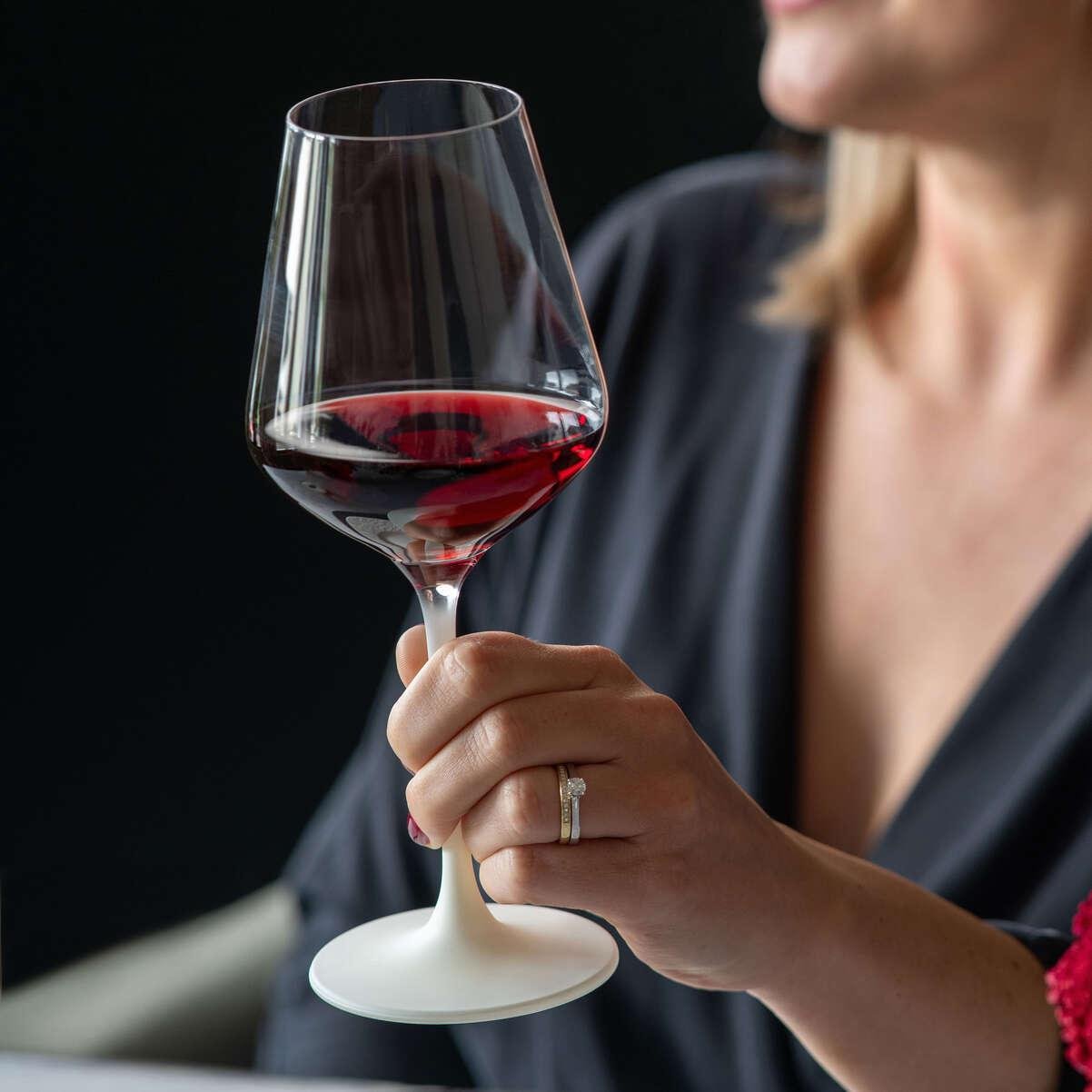 Набор бокалов Villeroy & Boch Manufacture White 12 предметов Белый (1137998120) - фото 8 Набор бокалов Villeroy & Boch Manufacture White 12 предметов Белый (1137998120) - фото 8