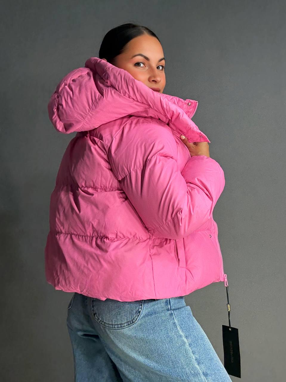 Куртка жіноча Lady Yep 10005 дута пуффер з капюшоном р. 46 Рожевий - фото 3 Куртка жіноча Lady Yep 10005 дута пуффер з капюшоном р. 46 Рожевий - фото 3
