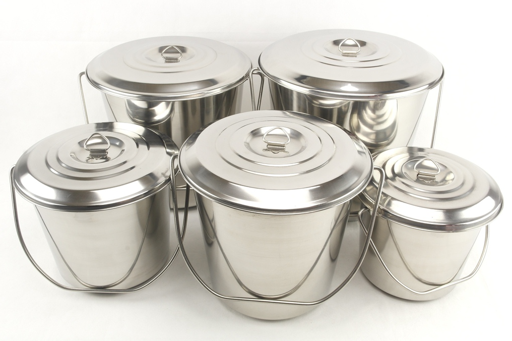 Набор ведер A-Plus 0385 с крышками из нержавеющей стали 5 шт. Набор ведер A-Plus 0385 с крышками из нержавеющей стали 5 шт.