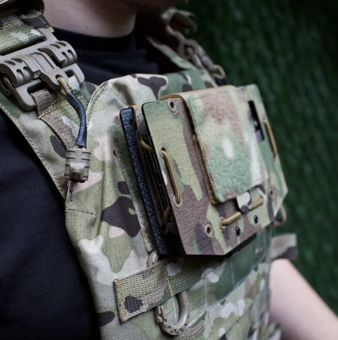 Держатель для телефона Джагернаут на плитоноске Мультикам (ID 3057) - фото 2 Держатель для телефона Джагернаут на плитоноске Мультикам (ID 3057) - фото 2