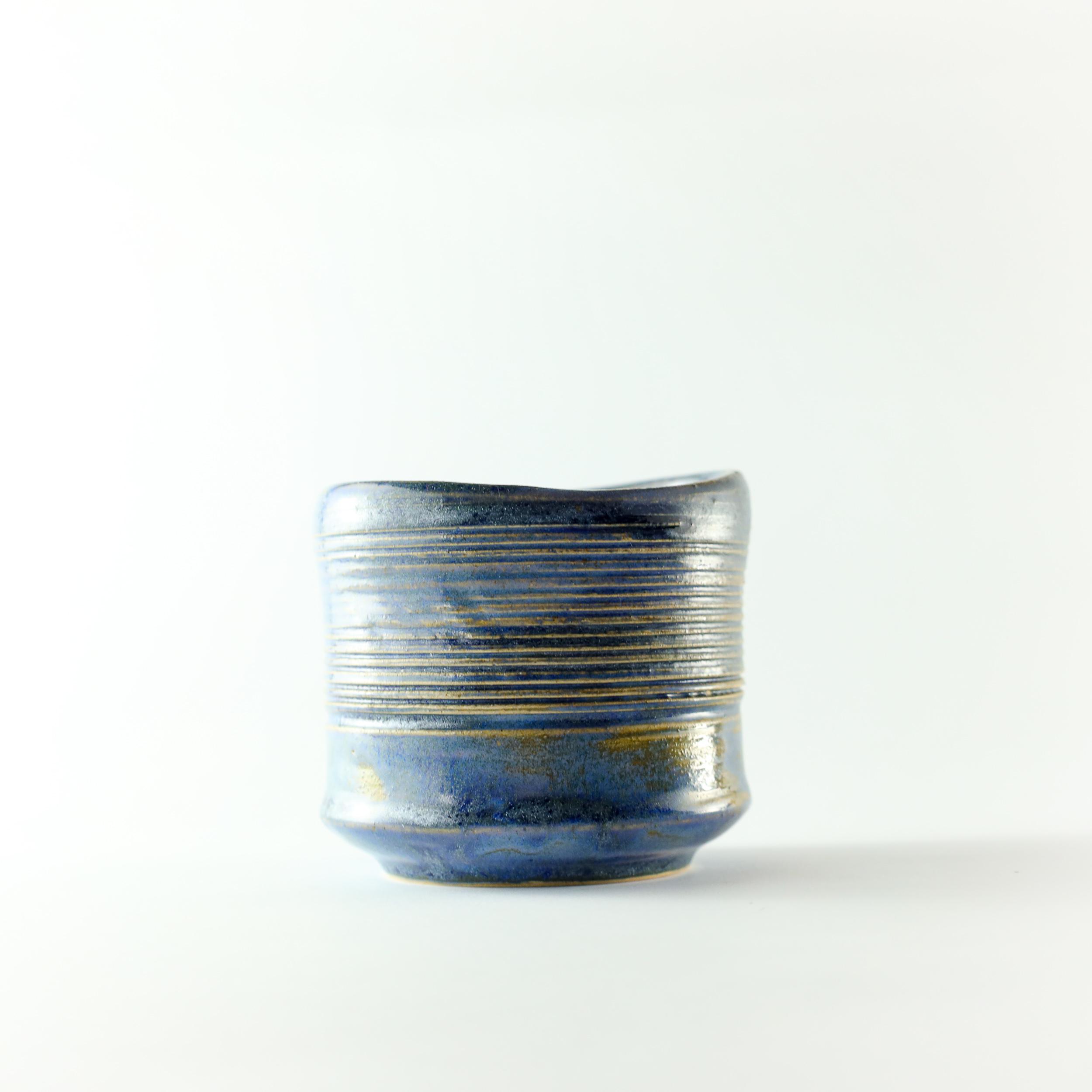 Чашка Миднайт блю ручной работы (CUP-054) - фото 1 Чашка Миднайт блю ручной работы (CUP-054) - фото 1