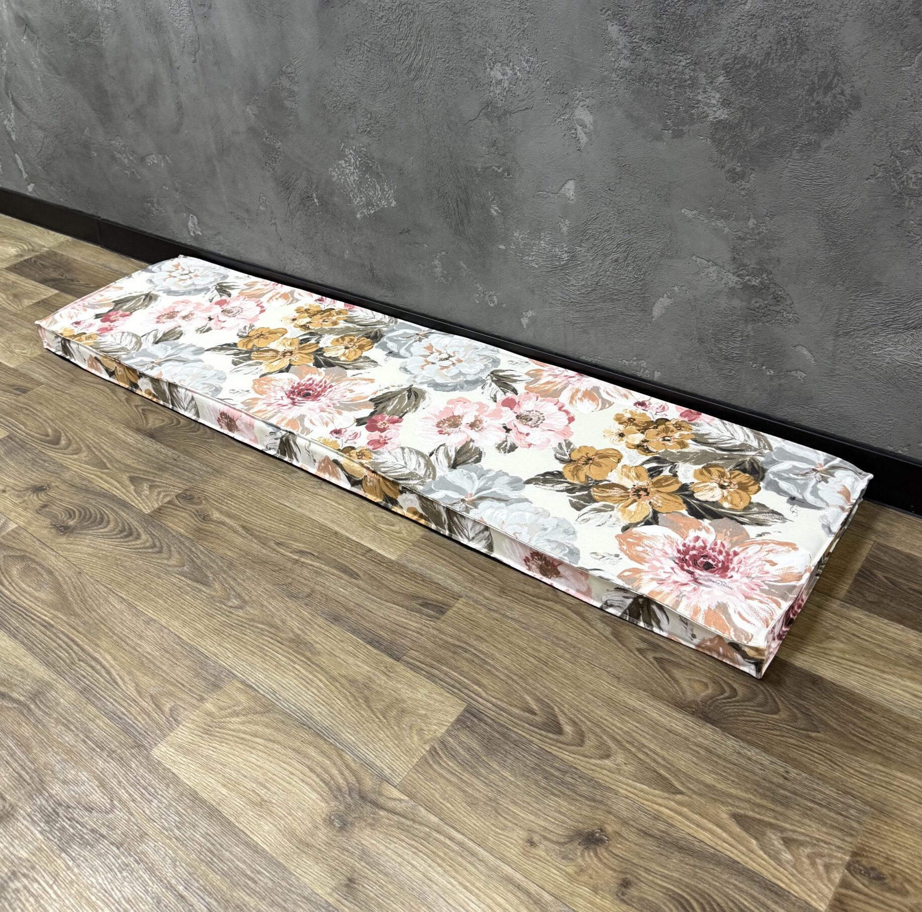 Матрац Comfort Home Bouquet на підвіконня/каркаси/піддони/садові меблі панама 120х40х5 см