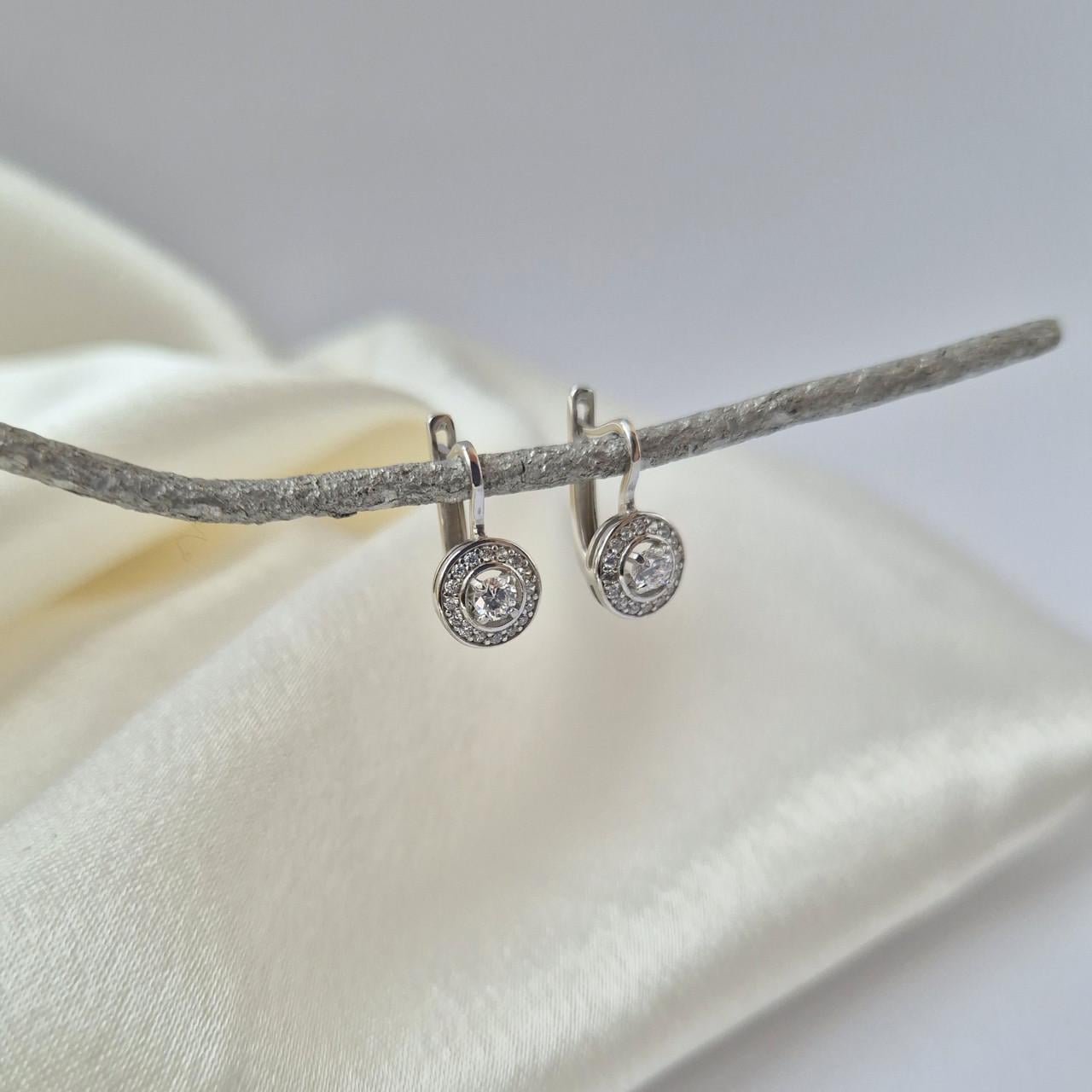 Серьги круг с белыми камнями серебро 925 пробы родированное 1,76 г (1624с)