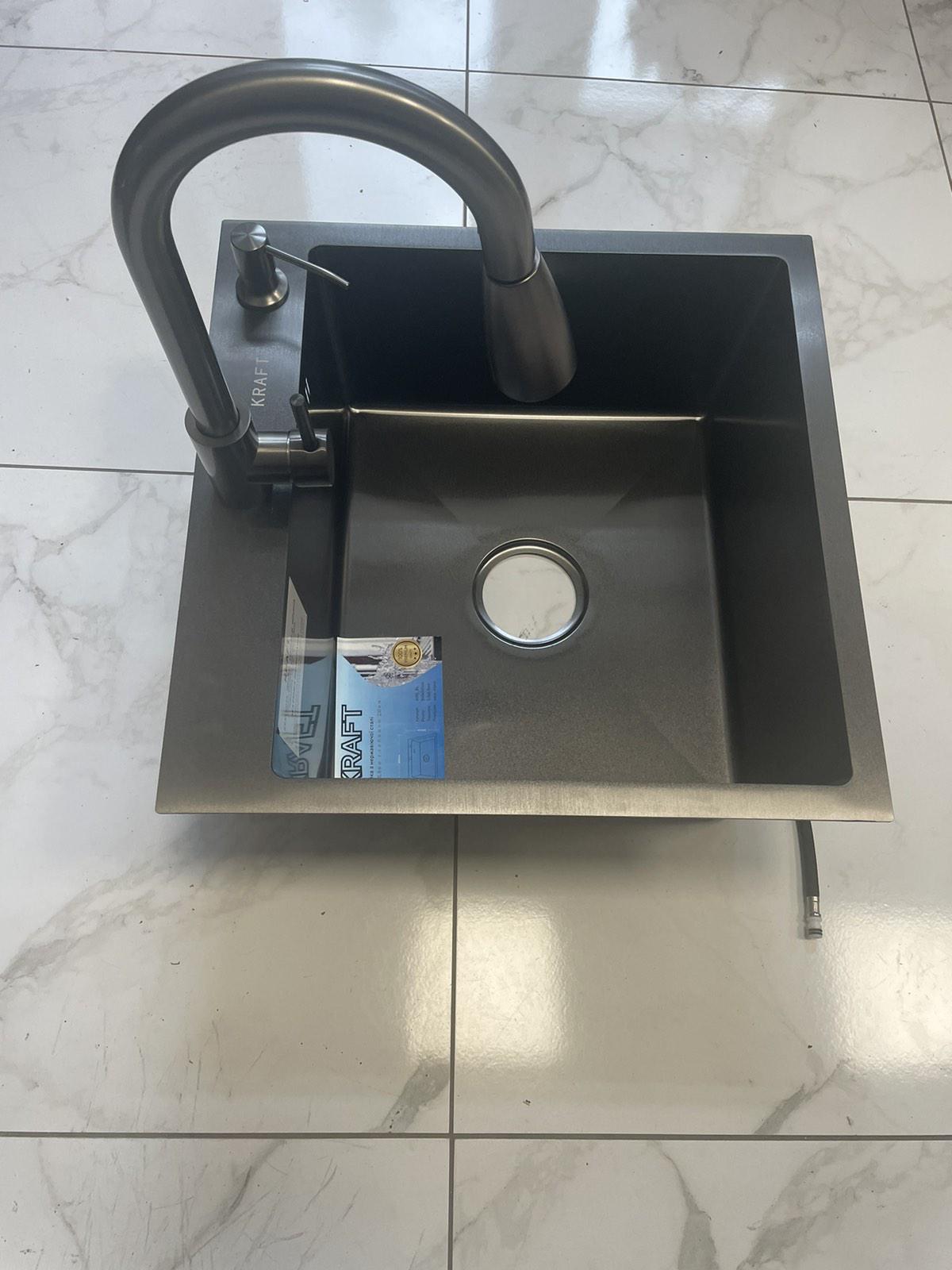 Мойка кухонная Kraft 5050 PVD Черный/крафт Kraft 3011 PVD с вытяжным изливом двухрежимный - фото 3