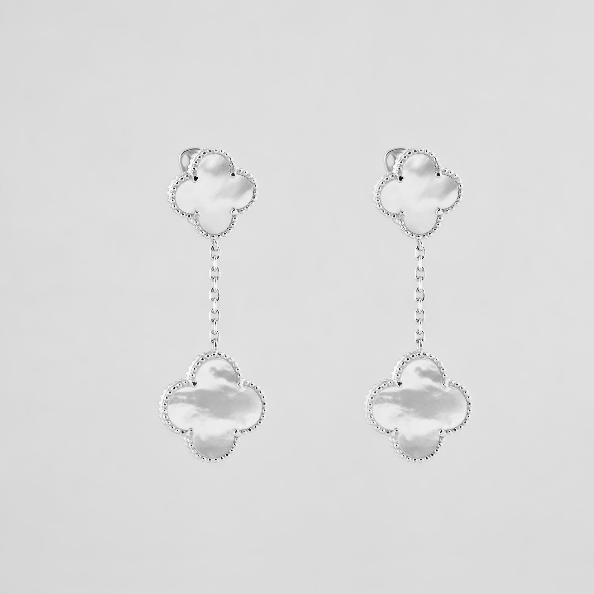 Серебряные серьги Minimal Власть (12048)