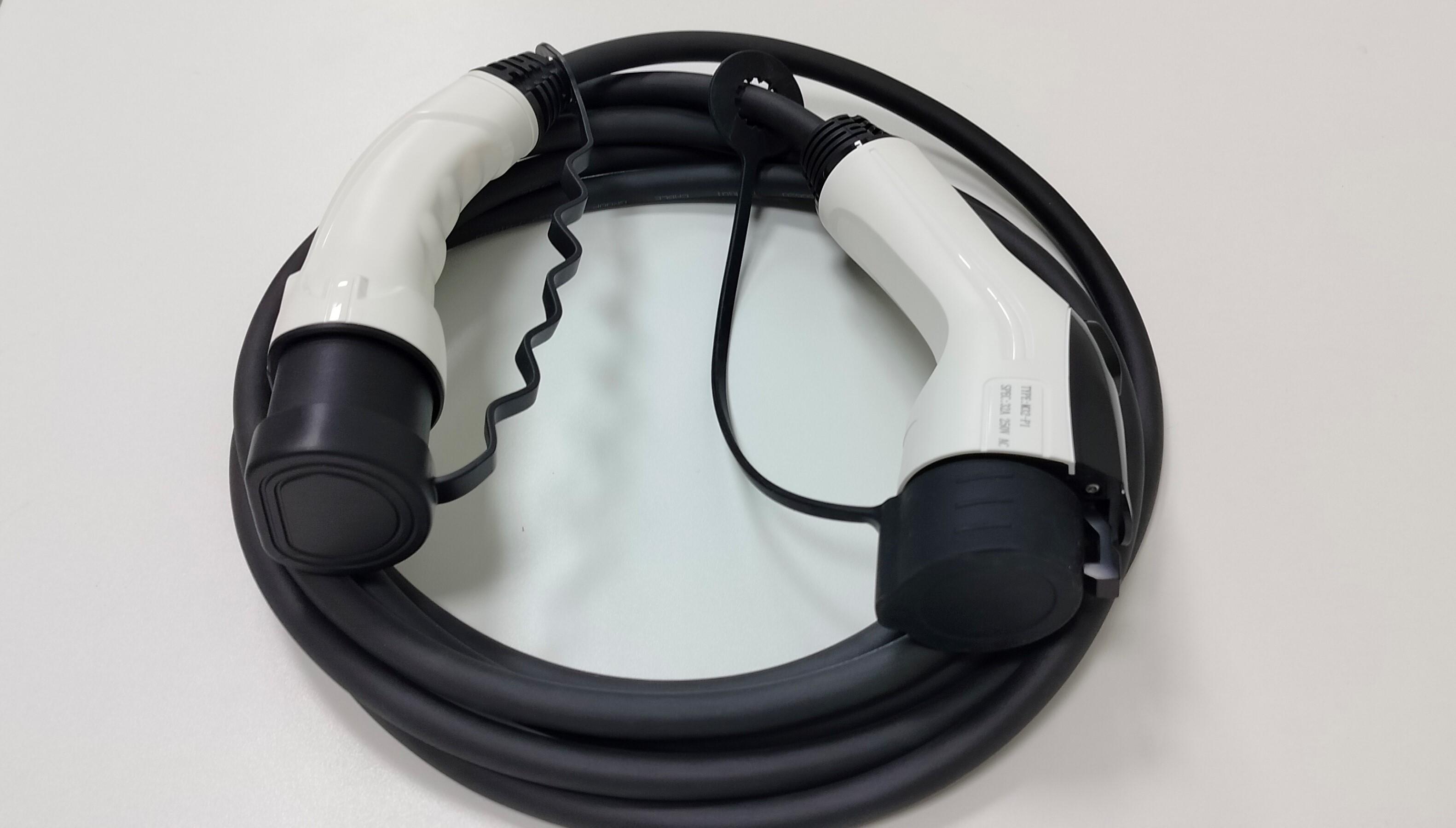 Зарядный кабель для электромобилей SUNTREE Type1-Type 2 32 А 7,2 кВт 1-фазный 4,5 м (XCGSATYPE1-2) - фото 2