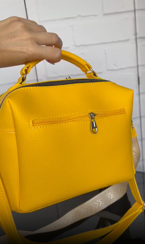 Сумка крос боді через плече з екошкіри жіноча містка з широким ременем Жовтий - фото 7 Сумка крос боді через плече з екошкіри жіноча містка з широким ременем Жовтий - фото 7