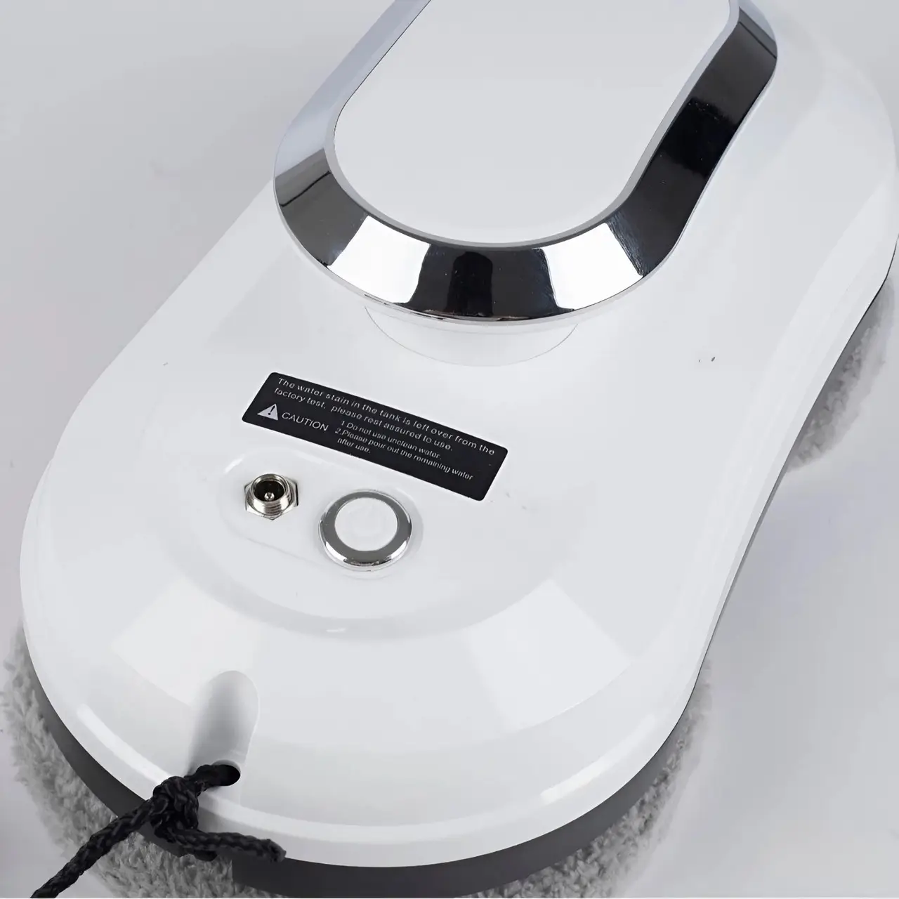 Робот для миття вікон з вакуумним кріпленням/пультом та страхувальним тросом RMO-9001 - фото 4 Робот для миття вікон з вакуумним кріпленням/пультом та страхувальним тросом RMO-9001 - фото 4