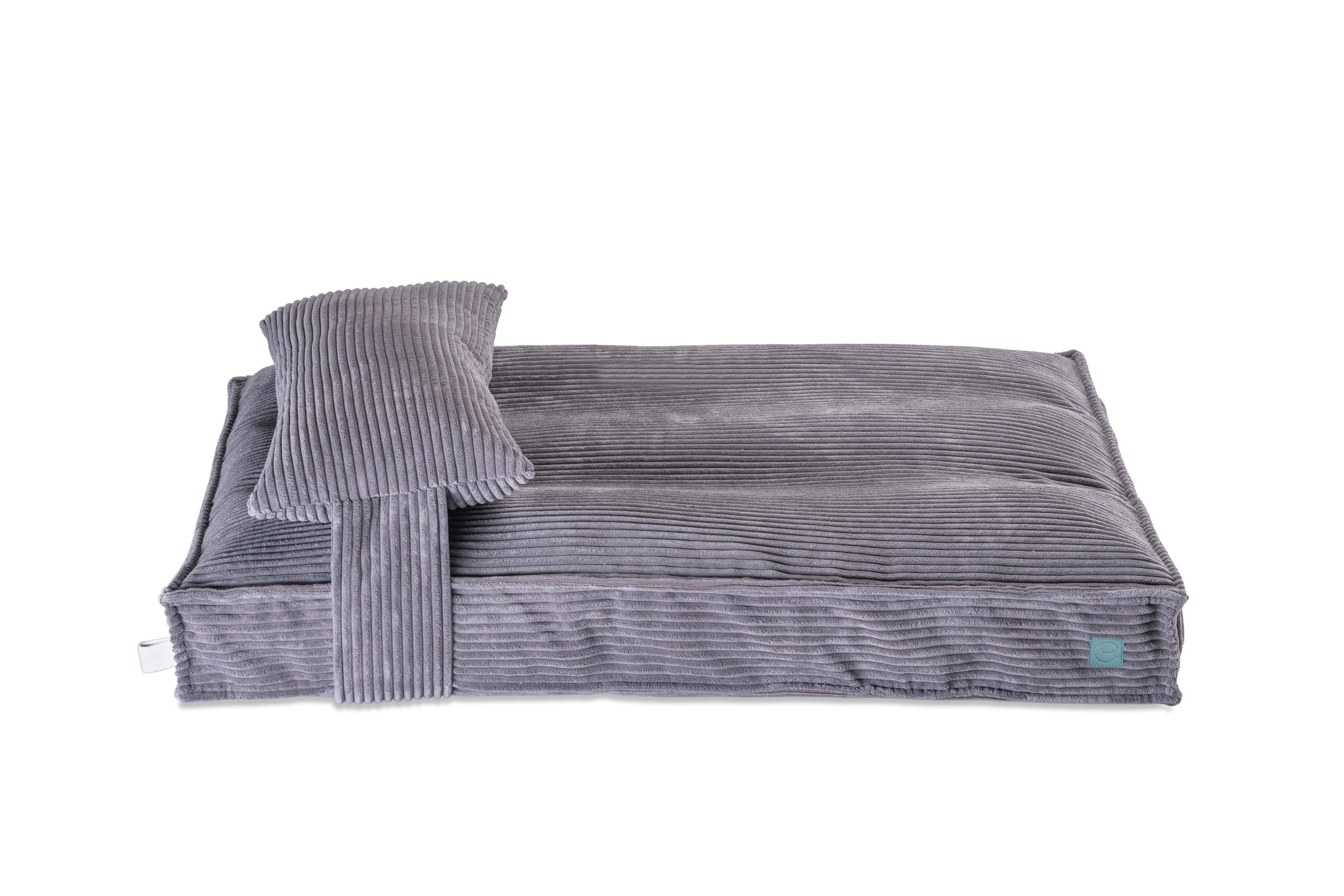 Подушка для собак Harley and Cho Memory Foam L 110х70 см Gray (3102963) - фото 1 Подушка для собак Harley and Cho Memory Foam L 110х70 см Gray (3102963) - фото 1