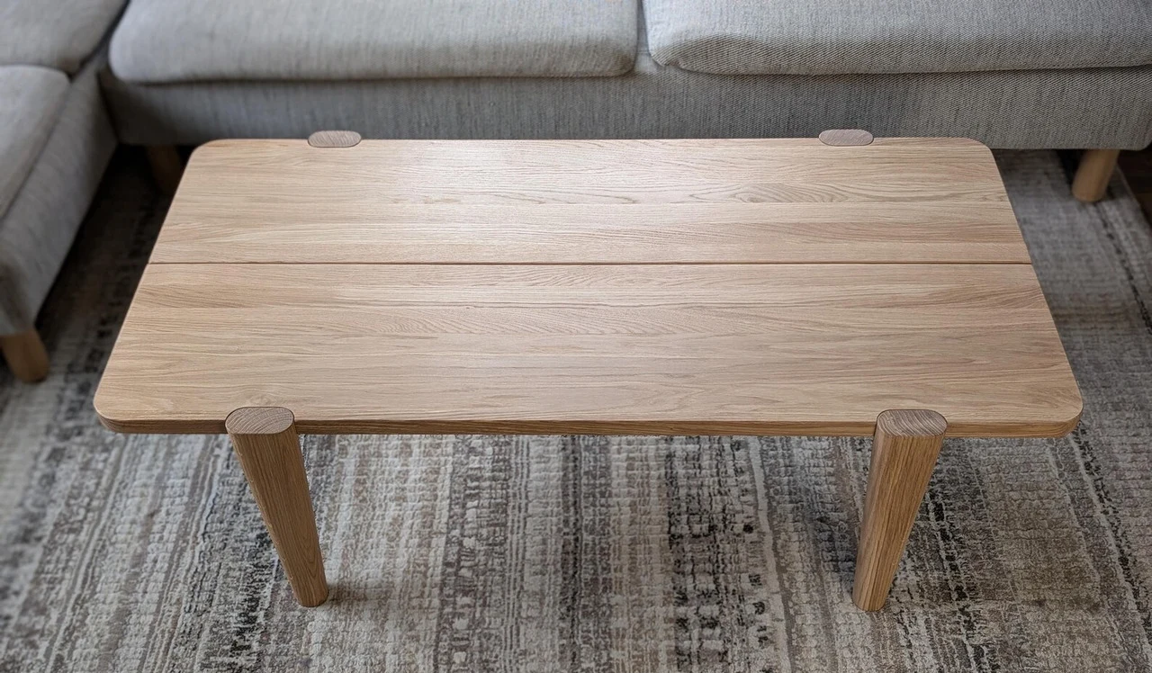 Дизайнерский журнальный столик из массива дуба Flow (28080050)