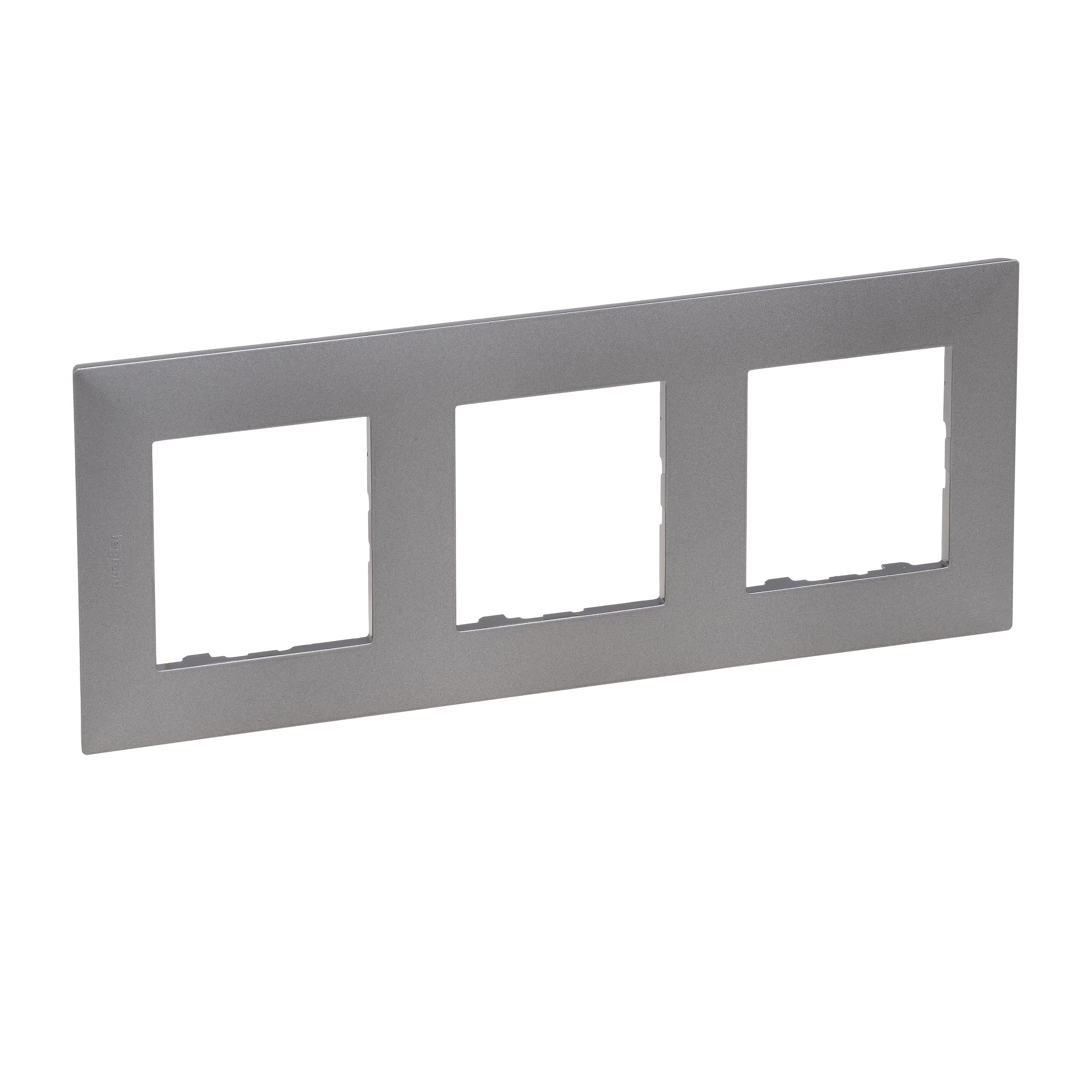 Рамка Legrand NILOE STEP 3-постовая Стальной (863493)