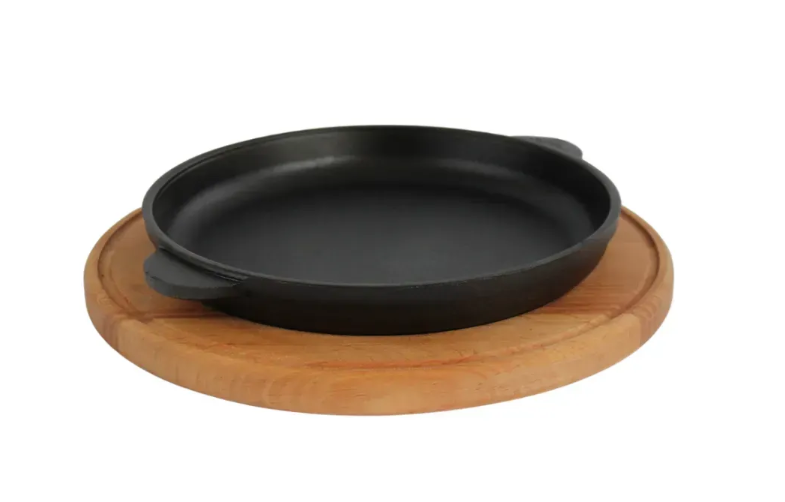 Сковорода чавунна Brizoll порційна HoReCa із круглою дерев'яною підставкою 140х25 мм (H1425-DK)