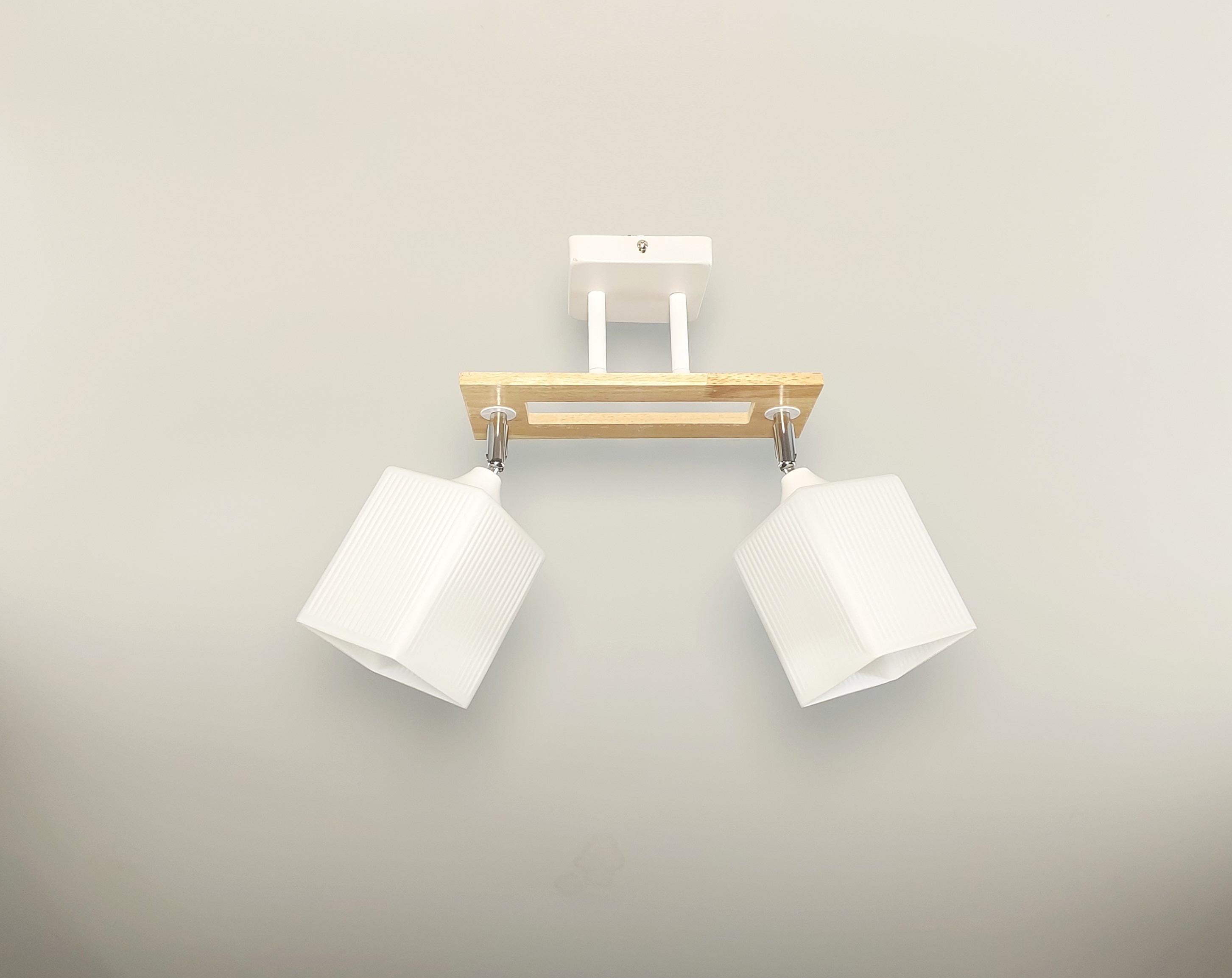 Люстра потолочная деревянная 4717/2 на 2 поворотных плафона Белый (23181935)