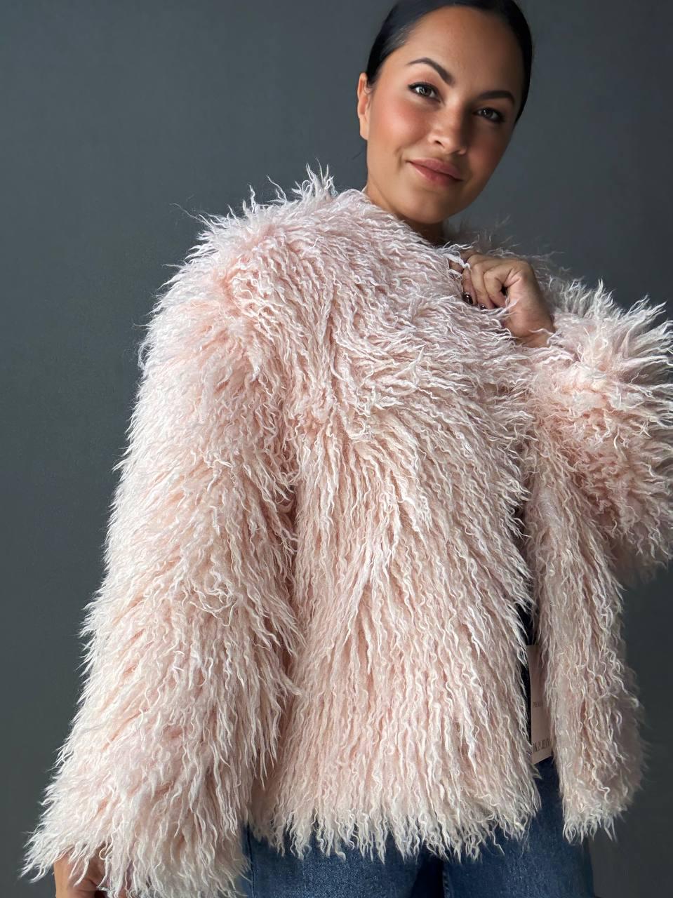 Шуба жіноча LADY YEP 10051 штучне хутро під ламу коротка M Рожевий (4911) - фото 5 Шуба жіноча LADY YEP 10051 штучне хутро під ламу коротка M Рожевий (4911) - фото 5