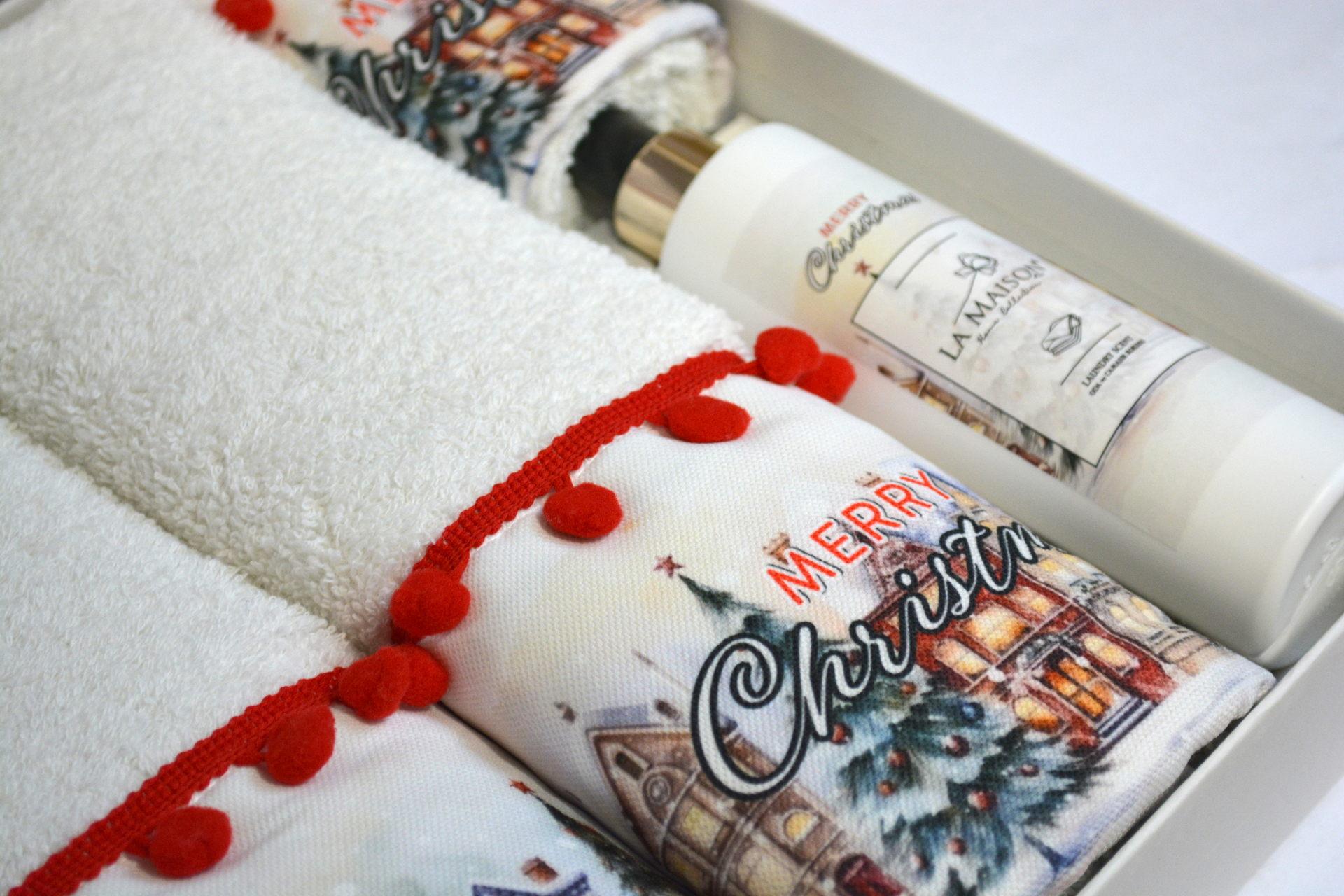 Подарунковий набір рушників La Maison d'Armorine 3 шт. з ароматом Lori 30481 (29658340) - фото 2 Подарунковий набір рушників La Maison d'Armorine 3 шт. з ароматом Lori 30481 (29658340) - фото 2