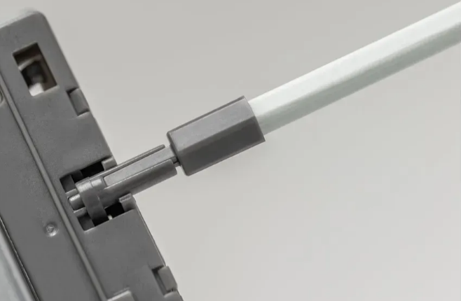 Синхронизирующая планка GTV с креплением для AxisPro PUSH TO OPEN L-1200 мм (PB-AXISPRO-SYNCHRO-P2O) Синхронизирующая планка GTV с креплением для AxisPro PUSH TO OPEN L-1200 мм (PB-AXISPRO-SYNCHRO-P2O)