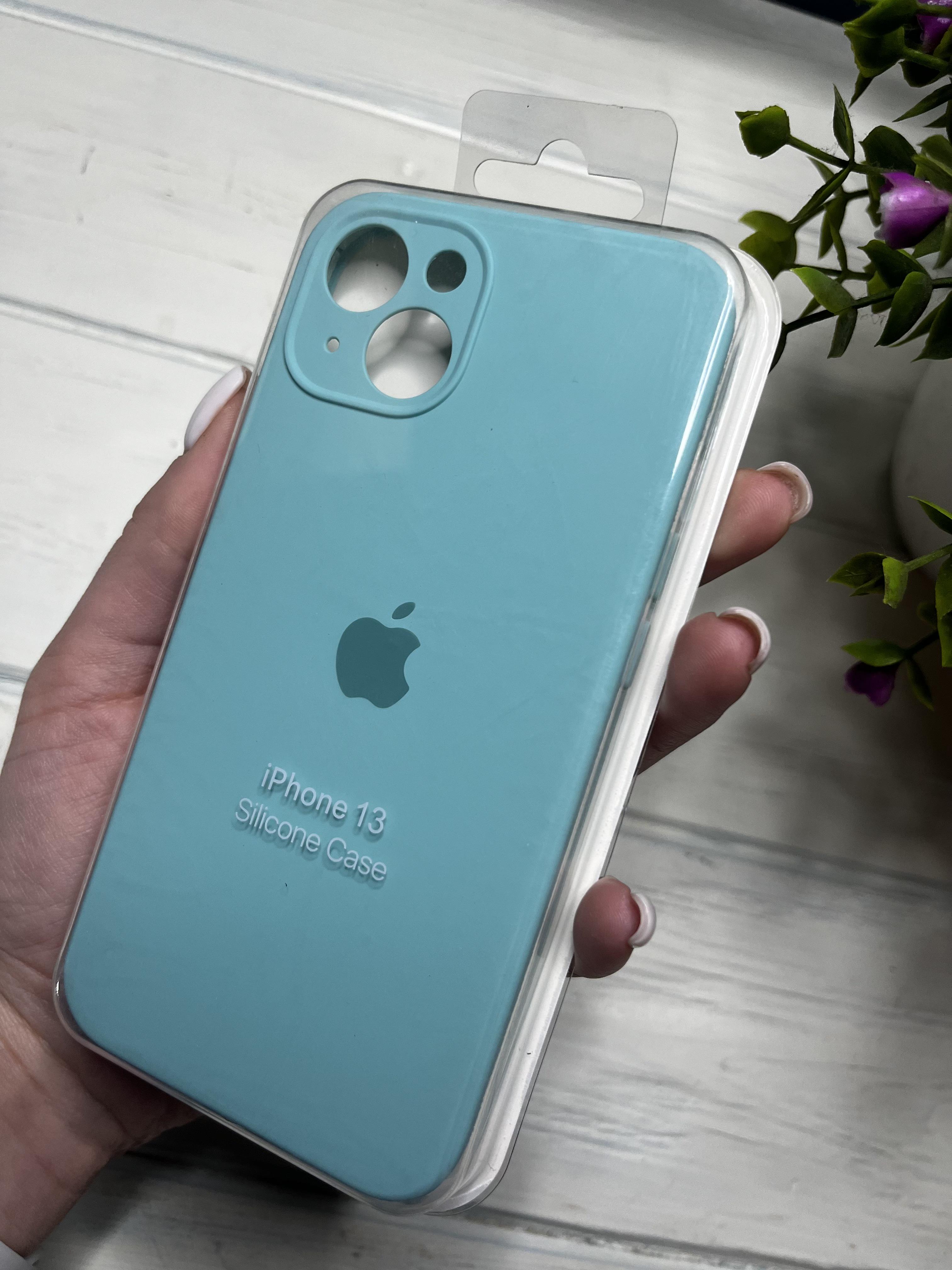 Чехол накладка на iPhone (Айфон) 13 закрытый низ и закрытая камера silicone case full camera Apple - фото 1