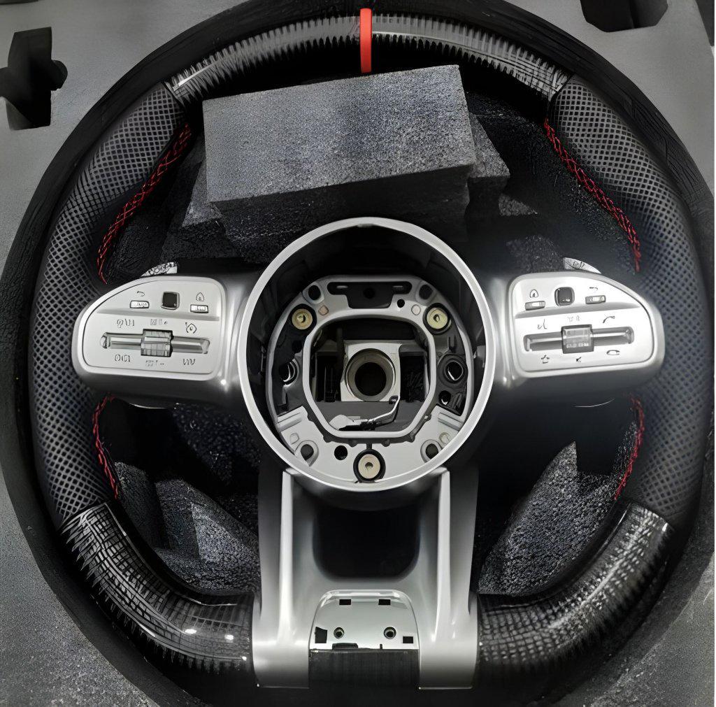 Руль AMG-Style для AMG Карбон GBT для Mercedes CL-class C216 2006-2014 гг. Черный/Красный Руль AMG-Style для AMG Карбон GBT для Mercedes CL-class C216 2006-2014 гг. Черный/Красный