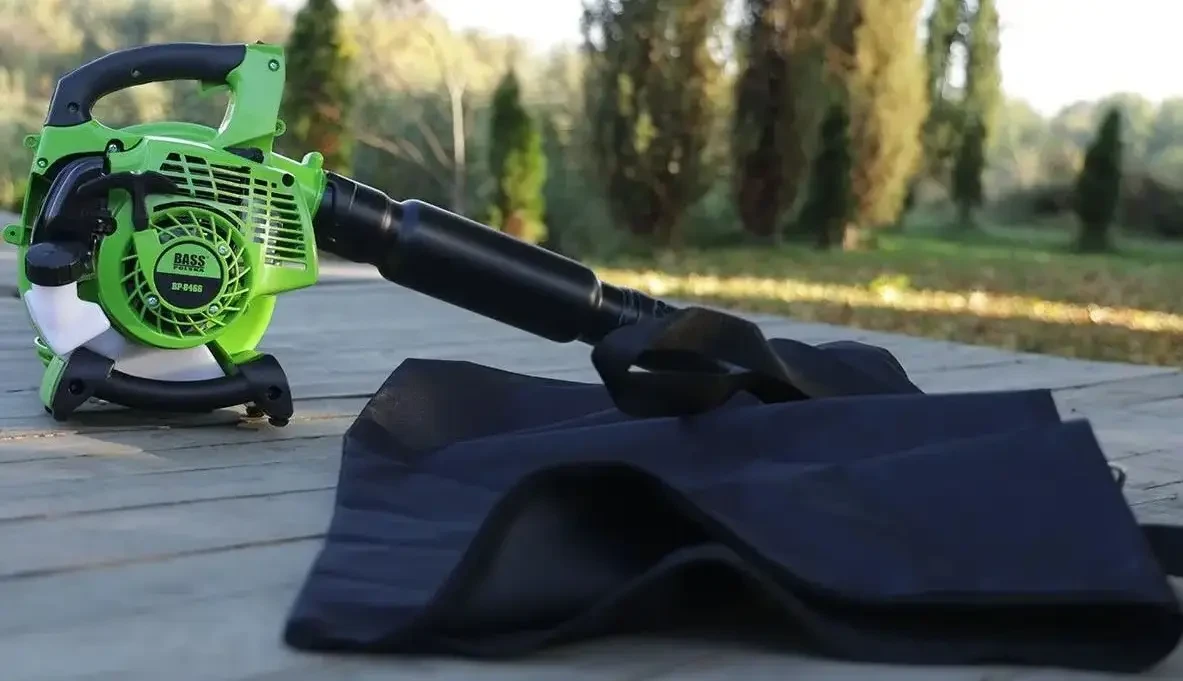 Пилосос-повітродувка садова з подрібнювачем Bass Polska 8466 бензиновий 750 Вт (1193) - фото 4