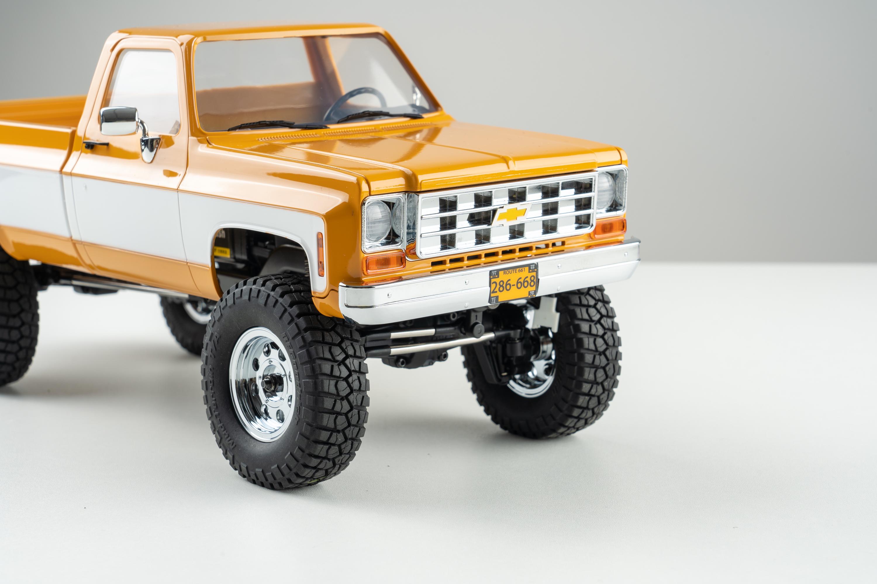 Машинка на радиоуправлении FMS 1:18 Chevrolet K10 RTR Желтый - фото 18 Машинка на радиоуправлении FMS 1:18 Chevrolet K10 RTR Желтый - фото 18