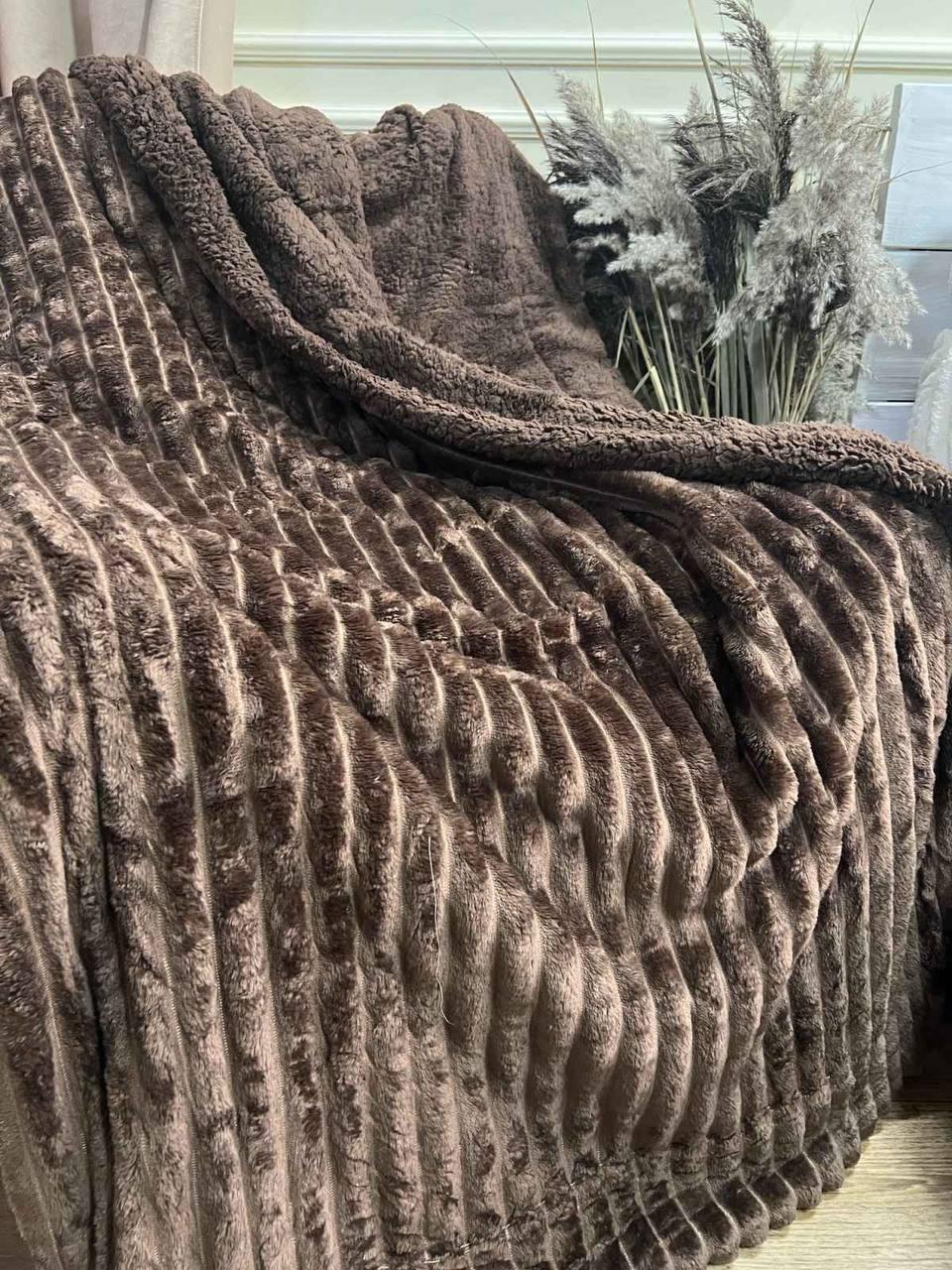 Плед плюшевый-покрывало Epico 200х220 см Коричневый (Д-mur-pled-ovchina-005)