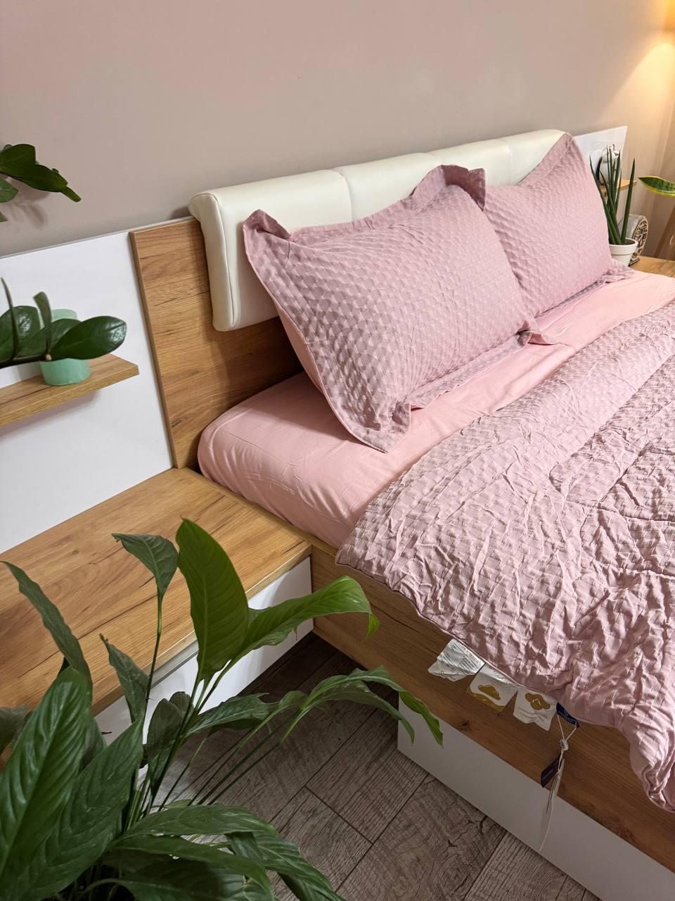 Постільна білизна з ковдрою сатин євро 200х230 см наволочки 50х70 см 2 шт. Рожевий (Д-Al-sat-kovdra-001-01) - фото 4 Постільна білизна з ковдрою сатин євро 200х230 см наволочки 50х70 см 2 шт. Рожевий (Д-Al-sat-kovdra-001-01) - фото 4