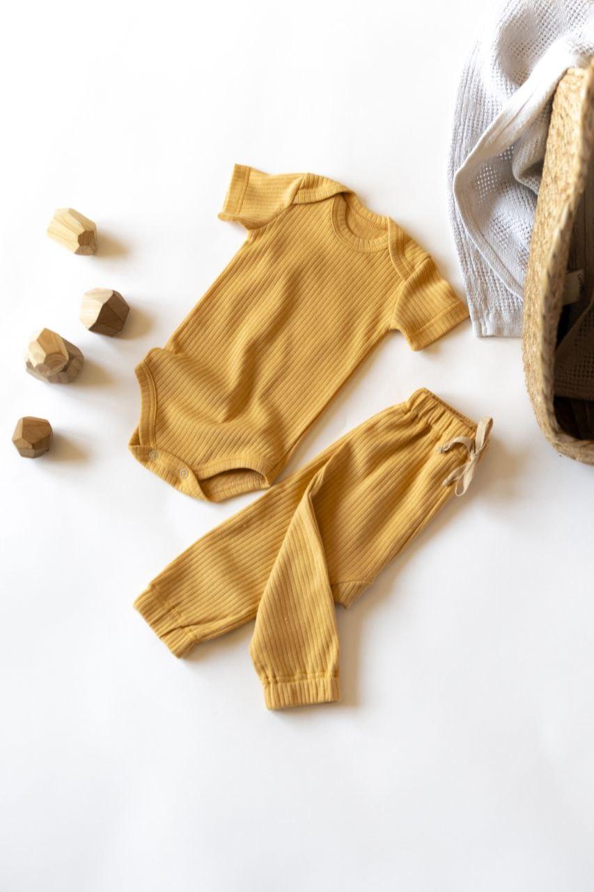 Комплект для малыша боди с коротким рукавом и штанишки интерлок рубчик 62 см Горчичный (2683743828) - фото 2 Комплект для малыша боди с коротким рукавом и штанишки интерлок рубчик 62 см Горчичный (2683743828) - фото 2