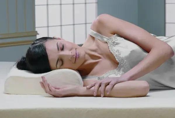 Подушка ортопедична Memory Foam Pillow з ефектом пам'яті анатомічна - фото 2