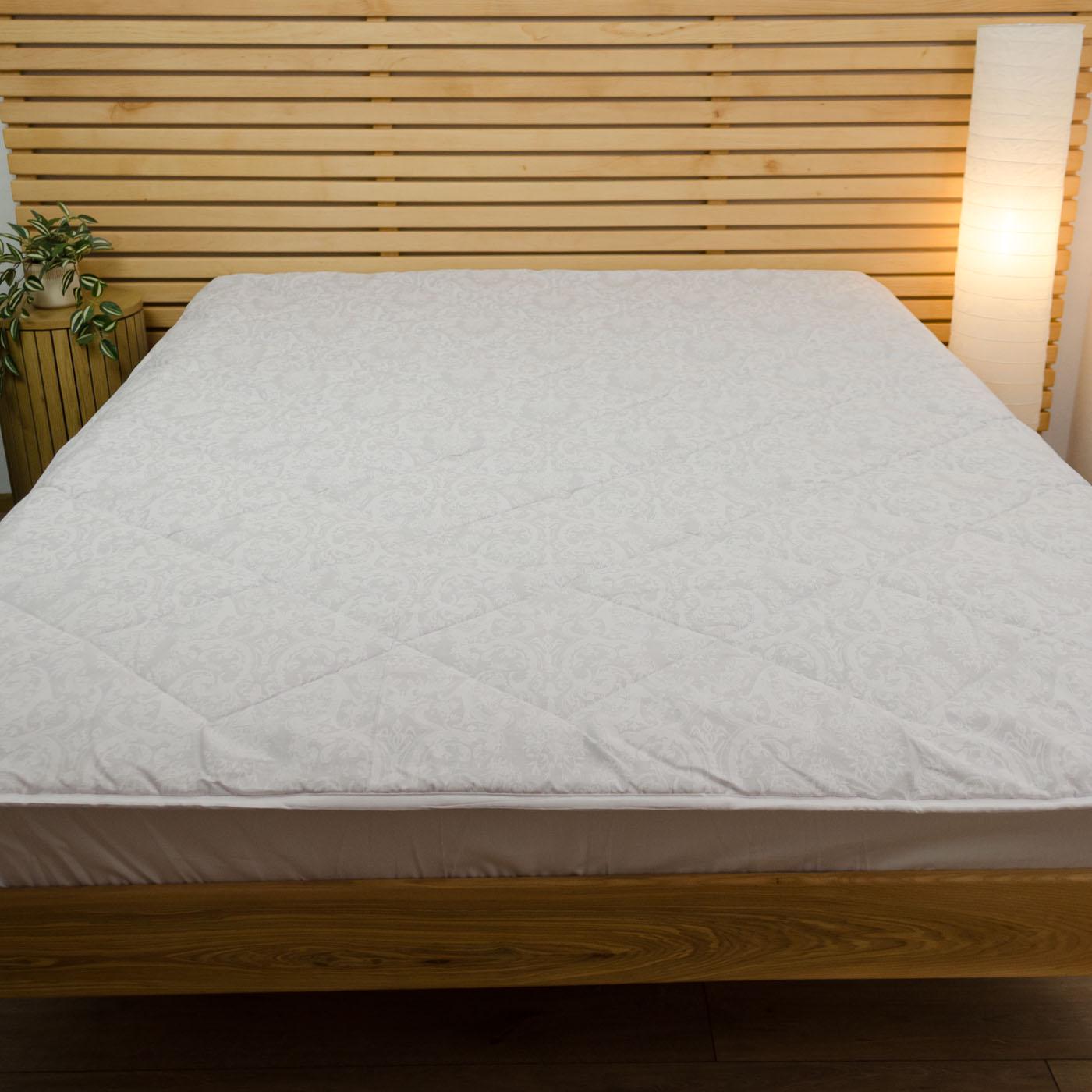 Одеяло конопляное летнее YouStar Соло бязь двуспальное 170х210 см Белый (chn-kkbs-d-white) Одеяло конопляное летнее YouStar Соло бязь двуспальное 170х210 см Белый (chn-kkbs-d-white)