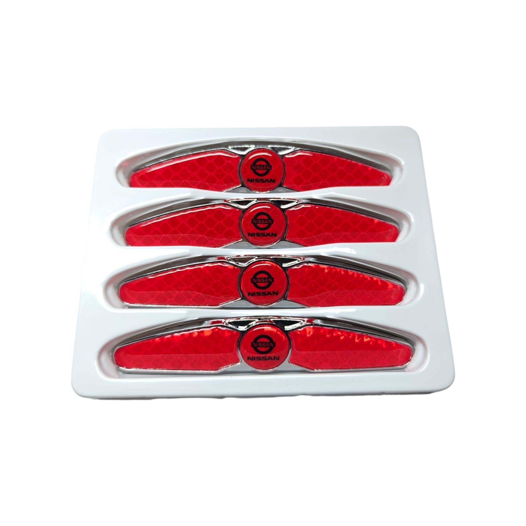 Накладки-катафоты на двери автомобиля с логотипом Nissan от царапин и вмятин Красный карбон (2402374652)