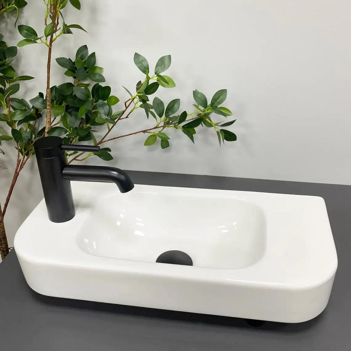 Раковина підвісна VBI Aprilia R прямокутна 220x505 мм Білий (VBI-015607) - фото 2 Раковина підвісна VBI Aprilia R прямокутна 220x505 мм Білий (VBI-015607) - фото 2