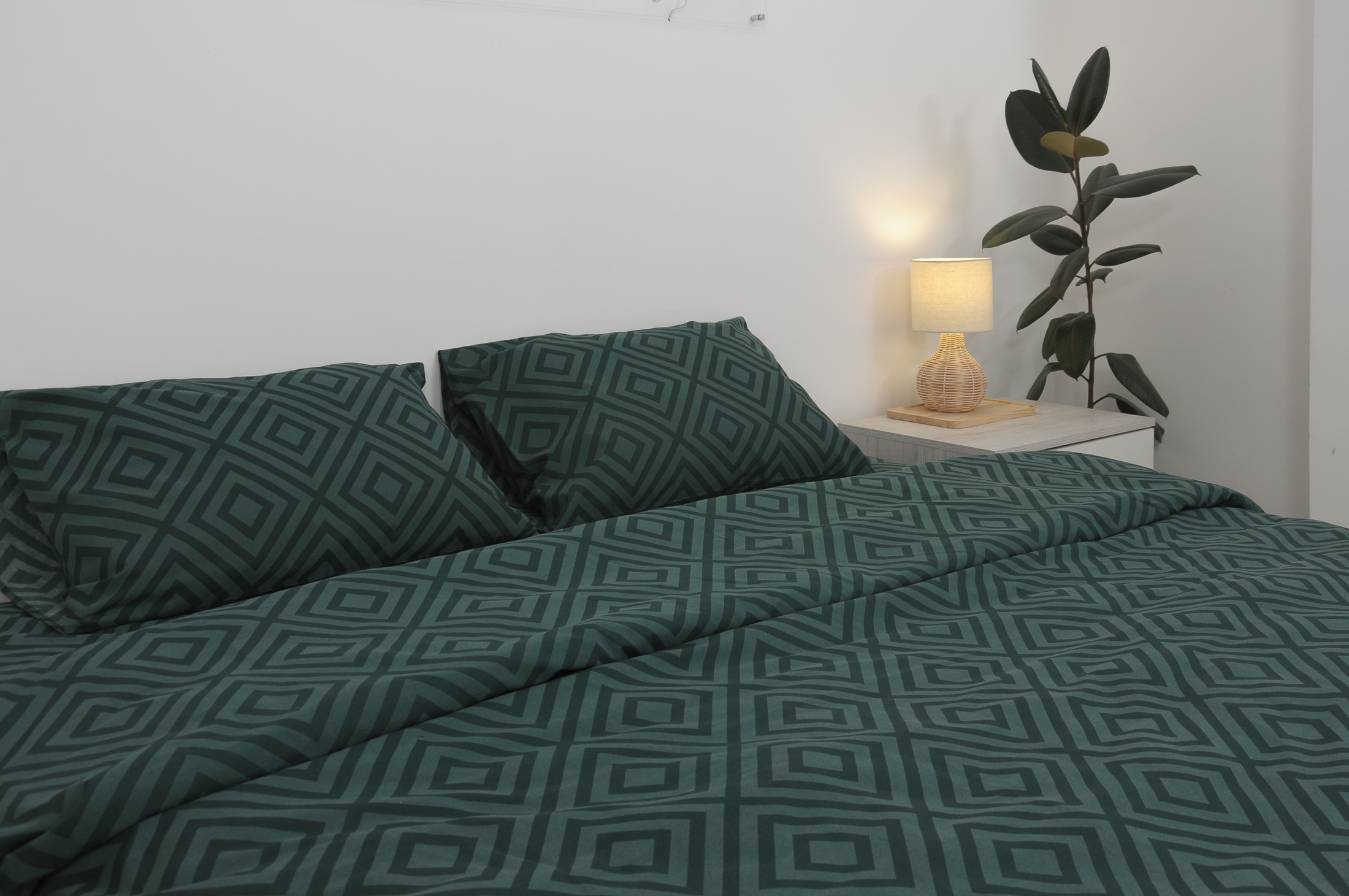 Комплект постельного белья евро Amore Glux-157 бязь Изумрудный (KPB-Ae-Glux-157(50x70)_) - фото 4 Комплект постельного белья евро Amore Glux-157 бязь Изумрудный (KPB-Ae-Glux-157(50x70)_) - фото 4