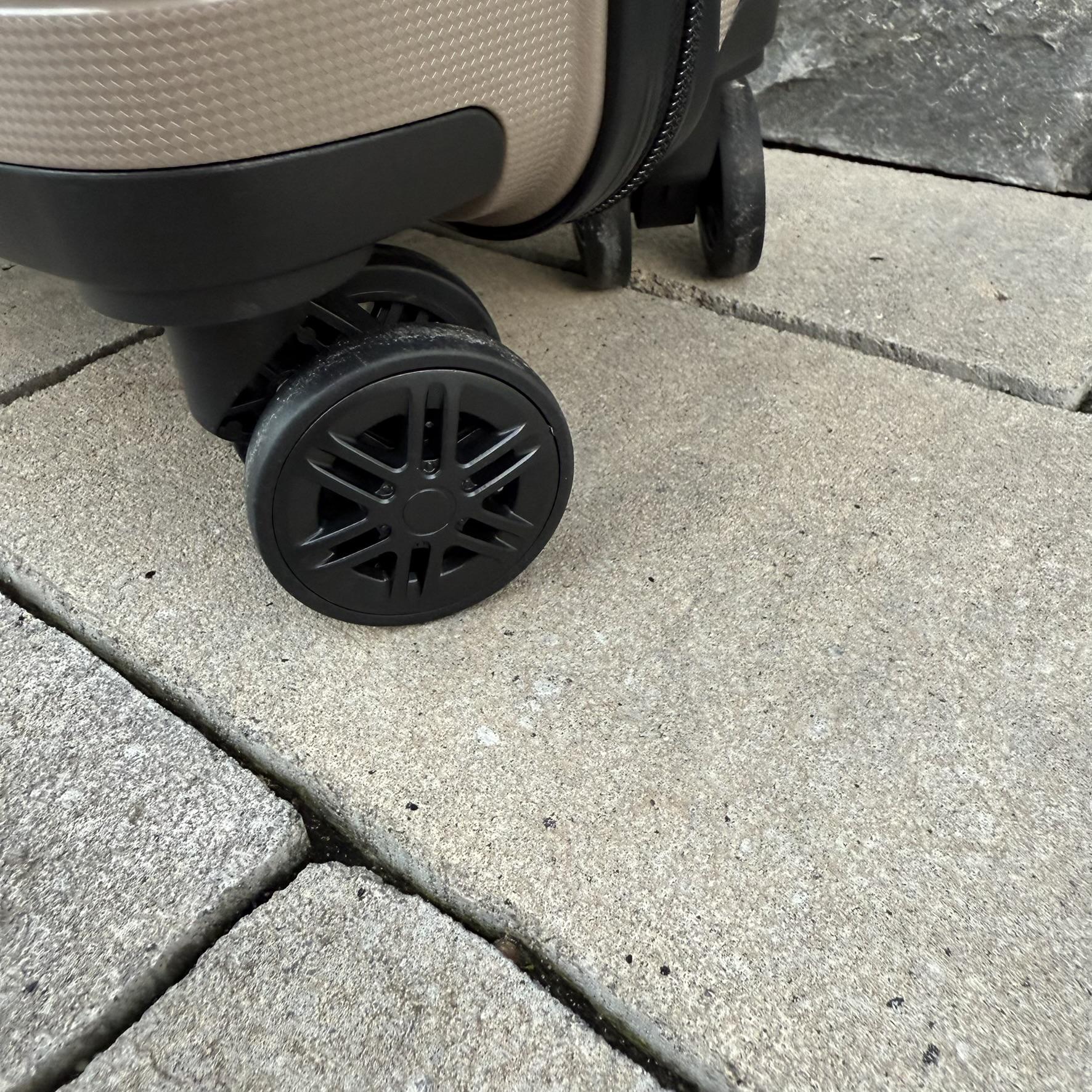 Чемодан дорожный из полипропилена Wings HWF03 S Шампань (30631278) - фото 7 Чемодан дорожный из полипропилена Wings HWF03 S Шампань (30631278) - фото 7