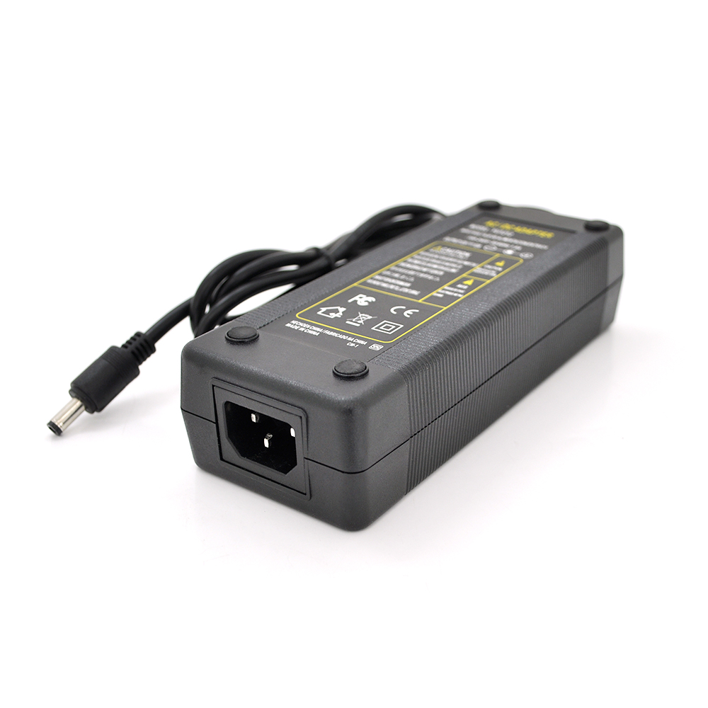 Адаптер живлення імпульсний VOLTRONIC Q100 для світлодіодів та відеоспостереження 12 В 12 А 144 Вт (19515)