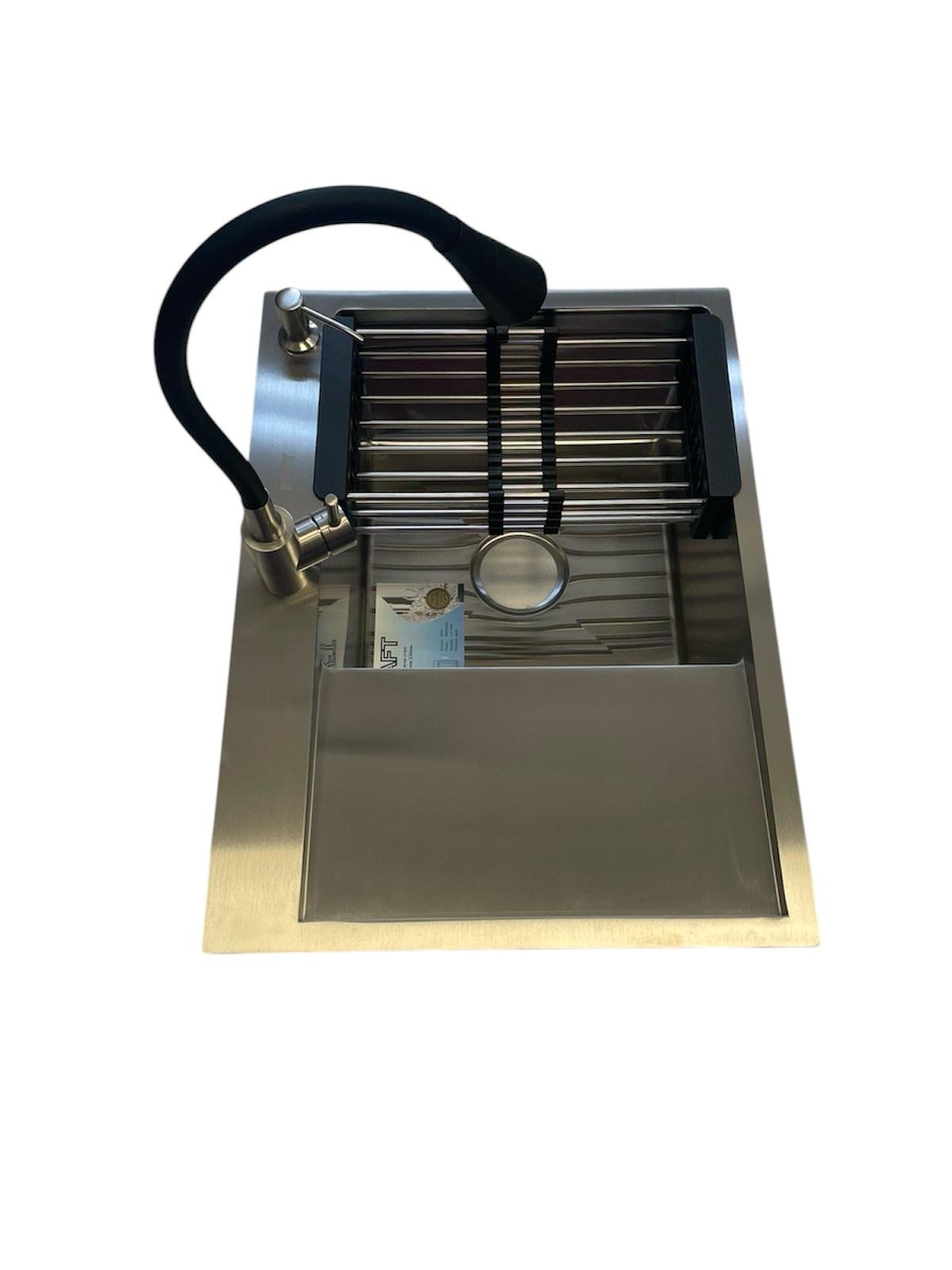 Мойка для кухни Kraft 6548 L левая/кран кухонный гибкий Venta VS473SB Черный