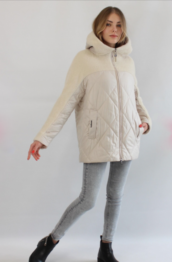 Женская куртка оверсайз 32822 Жемчужины р. 56