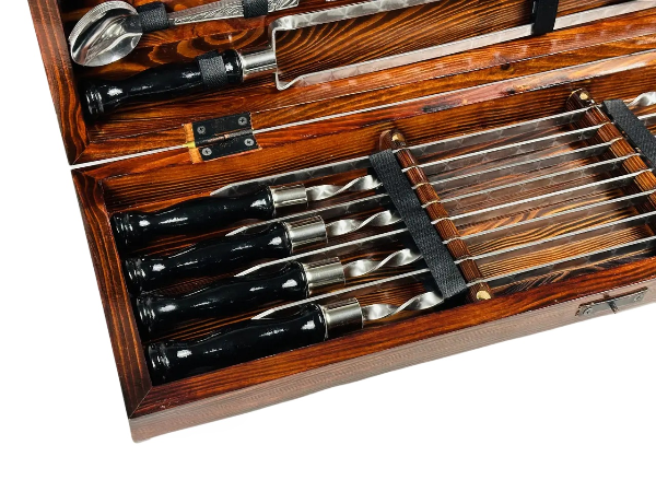 Набір шампурів в кейсі Гриль LUX 8 шт. (21-10-KS-7801) - фото 3 Набір шампурів в кейсі Гриль LUX 8 шт. (21-10-KS-7801) - фото 3