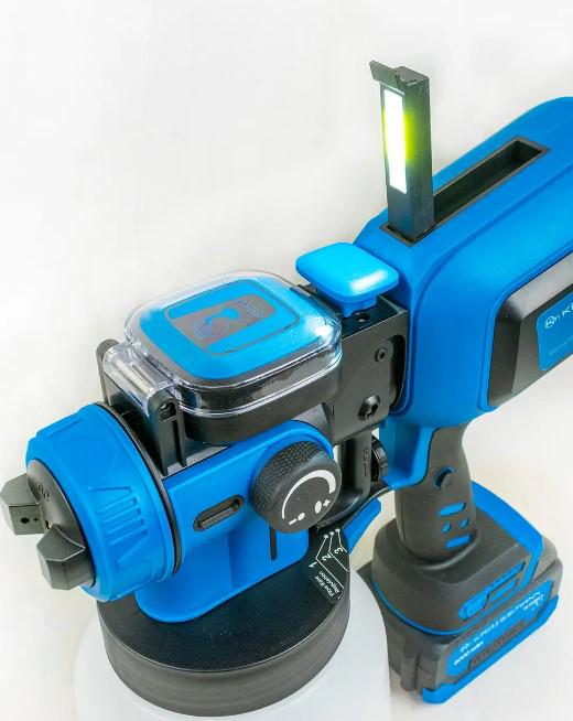 Краскораспылитель аккумуляторный KRAISSMANN 503 ASP 20 MP 2 аккумулятора 2000 мАч и ЗУ с подсветкой поверхности (25468323) - фото 2 Краскораспылитель аккумуляторный KRAISSMANN 503 ASP 20 MP 2 аккумулятора 2000 мАч и ЗУ с подсветкой поверхности (25468323) - фото 2