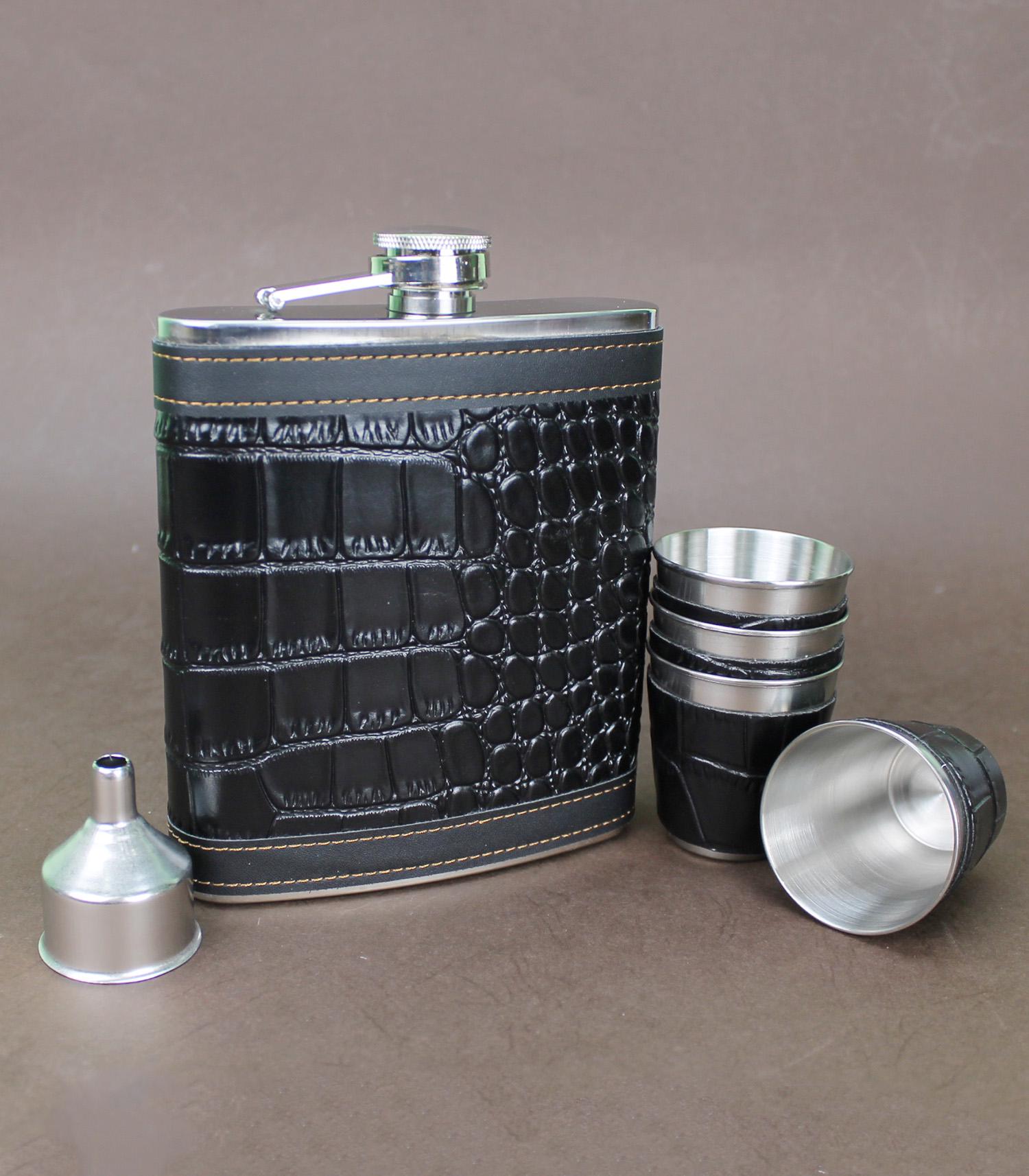 Набор фляга с воронкой и стопками (21-0072)